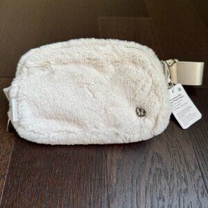 NWT - Lululemon Everywhere Belt Bag Plush Fleece (Ivory with Silver Hardware)